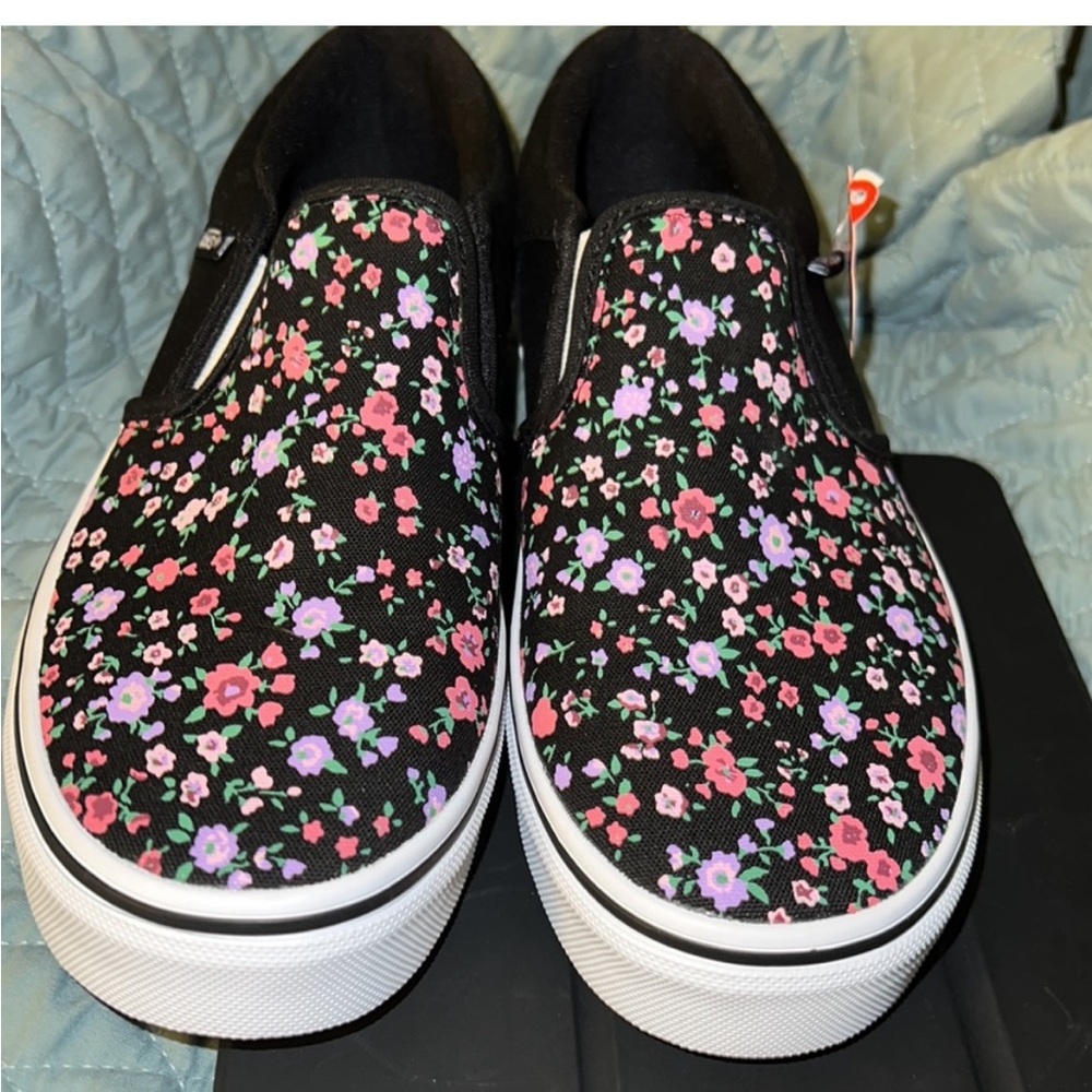 Vans® Asher Girls Youth Slip-On Shoes New Size 5 (no box)